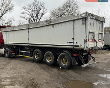 Серый Шмитц Каргобулл SKI, объемом двигателя 0 л и пробегом 0 тыс. км за 16800 $, фото 3 на Automoto.ua