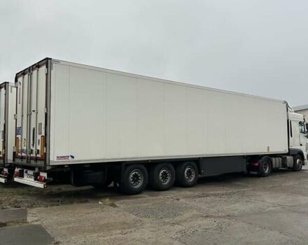 Белый Шмитц Каргобулл SKO, объемом двигателя 0 л и пробегом 300 тыс. км за 44500 $, фото 1 на Automoto.ua