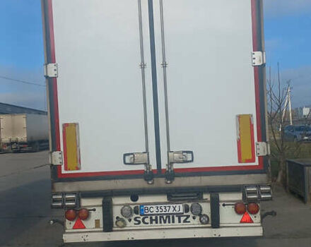 Сірий Шмітц Каргобулл SKO, об'ємом двигуна 0 л та пробігом 111 тис. км за 32500 $, фото 3 на Automoto.ua