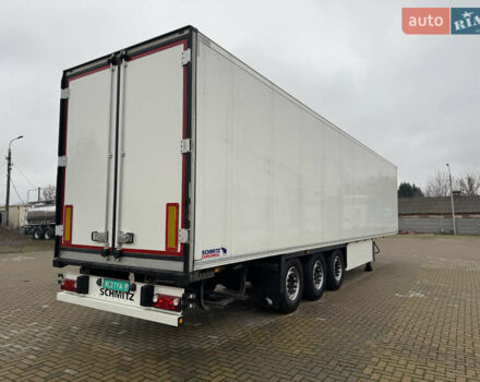 Белый Шмитц Каргобулл SKO 24, объемом двигателя 0 л и пробегом 200 тыс. км за 34900 $, фото 1 на Automoto.ua