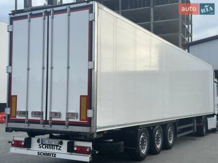 Черный Шмитц Каргобулл SKO 24, объемом двигателя 0 л и пробегом 300 тыс. км за 28300 $, фото 1 на Automoto.ua