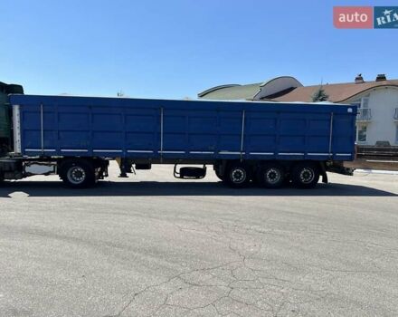 Шмитц Каргобулл SO1 2004 в Белой Церкве на Automoto.ua Синий Шмитц Каргобулл SO1, объемом двигателя 0 л и пробегом 0 тыс. км за 8000 $, фото 1 на Automoto.ua