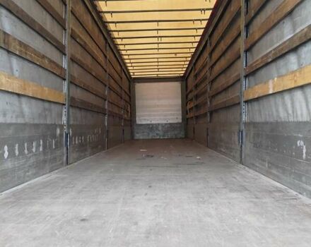 Сірий Шмітц Каргобулл SPR 24, об'ємом двигуна 0 л та пробігом 0 тис. км за 11000 $, фото 4 на Automoto.ua