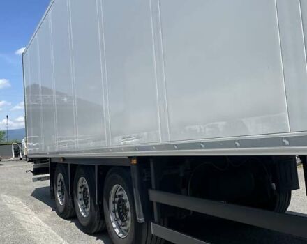 Белый Шмитз SCB, объемом двигателя 0 л и пробегом 100 тыс. км за 26242 $, фото 3 на Automoto.ua