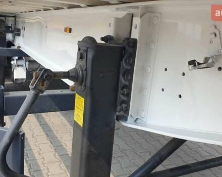 Белый Шмитз СКИ, объемом двигателя 0 л и пробегом 300 тыс. км за 23609 $, фото 16 на Automoto.ua