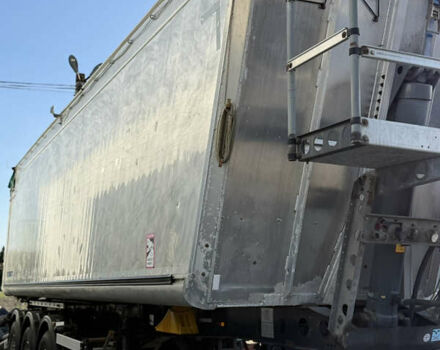 Черный Шмитз СКИ, объемом двигателя 0 л и пробегом 500 тыс. км за 22800 $, фото 5 на Automoto.ua