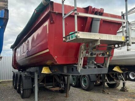 Красный Шмитз СКИ, объемом двигателя 0 л и пробегом 100 тыс. км за 13100 $, фото 1 на Automoto.ua