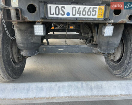 Сірий Шмітз СКІ, об'ємом двигуна 0 л та пробігом 450 тис. км за 18900 $, фото 11 на Automoto.ua