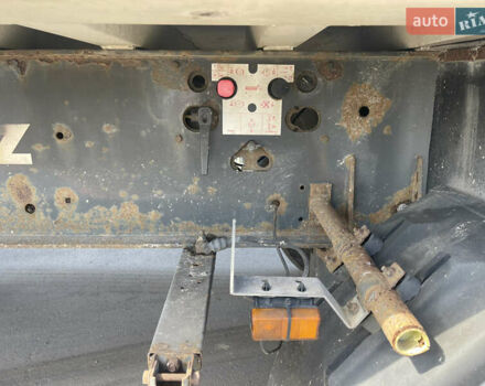 Сірий Шмітз СКІ, об'ємом двигуна 0 л та пробігом 450 тис. км за 18900 $, фото 8 на Automoto.ua