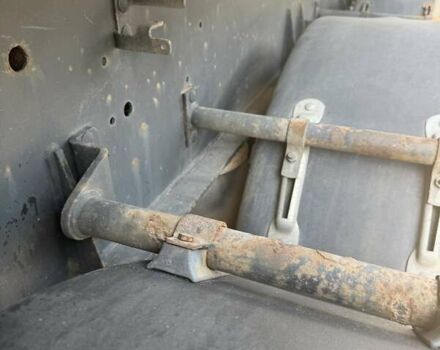 Серый Шмитз СКИ, объемом двигателя 0 л и пробегом 100 тыс. км за 14900 $, фото 7 на Automoto.ua