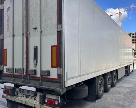 Серый Шмитз СКО, объемом двигателя 0 л и пробегом 999 тыс. км за 16200 $, фото 5 на Automoto.ua