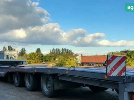 Шмітз SPR 24 1993 у Звенигородка на Automoto.ua Шмітз SPR 24, об'ємом двигуна 0 л та пробігом 0 тис. км за 12975 $, фото 1 на Automoto.ua