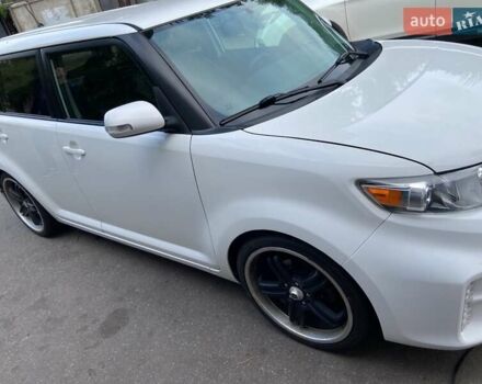 Білий Сціон ХБ, об'ємом двигуна 2.4 л та пробігом 160 тис. км за 9300 $, фото 2 на Automoto.ua