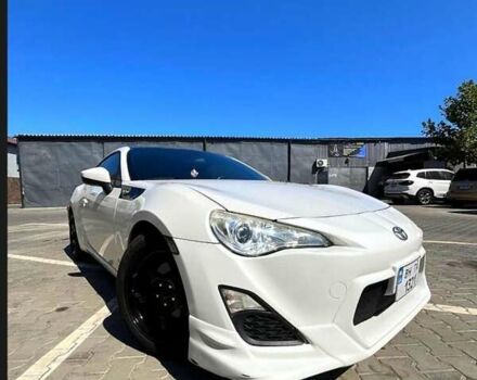 Белый Сцион FR-S, объемом двигателя 2 л и пробегом 145 тыс. км за 11500 $, фото 3 на Automoto.ua