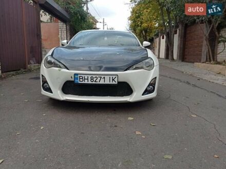 Сцион FR-S 2013 в Одессе на Automoto.ua Белый Сцион FR-S, объемом двигателя 2 л и пробегом 60 тыс. км за 16500 $, фото 1 на Automoto.ua