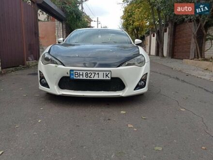 Білий Сціон FR-S, об'ємом двигуна 2 л та пробігом 60 тис. км за 15500 $, фото 1 на Automoto.ua