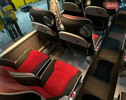 Красный Сетра S 417, объемом двигателя 11.97 л и пробегом 275 тыс. км за 134835 $, фото 16 на Automoto.ua