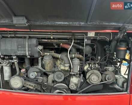 Красный Сетра S 417, объемом двигателя 11.97 л и пробегом 275 тыс. км за 134835 $, фото 3 на Automoto.ua