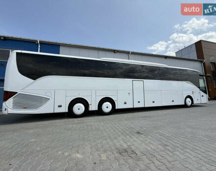 Белый Сетра S 519HD, объемом двигателя 0 л и пробегом 840 тыс. км за 295765 $, фото 4 на Automoto.ua