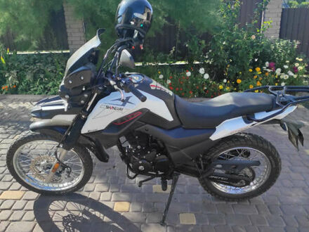 Шанрай X-Trail 200 2021 в Золочеве на Automoto.ua Белый Шанрай X-Trail 200, объемом двигателя 0.2 л и пробегом 8 тыс. км за 1050 $, фото 1 на Automoto.ua
