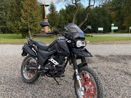 Шанрай X-Trail 200 2023 в Самборе на Automoto.ua Черный Шанрай X-Trail 200, объемом двигателя 0.2 л и пробегом 6 тыс. км за 1199 $, фото 1 на Automoto.ua