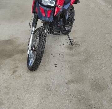 Красный Шанрай X-Trail 200, объемом двигателя 0.2 л и пробегом 710 тыс. км за 850 $, фото 1 на Automoto.ua