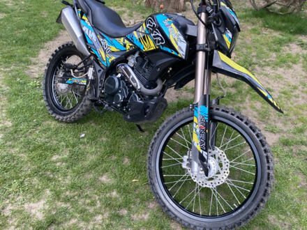 Шанрай XY250GY-6С 2023 у Львові на Automoto.ua Шанрай XY250GY-6С, об'ємом двигуна 0.25 л та пробігом 4 тис. км за 1389 $, фото 1 на Automoto.ua