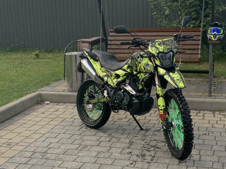 Шанрай XY 250GY-6C 2023 в Млинов на Automoto.ua Черный Шанрай XY 250GY-6C, объемом двигателя 0 л и пробегом 6 тыс. км за 1500 $, фото 1 на Automoto.ua