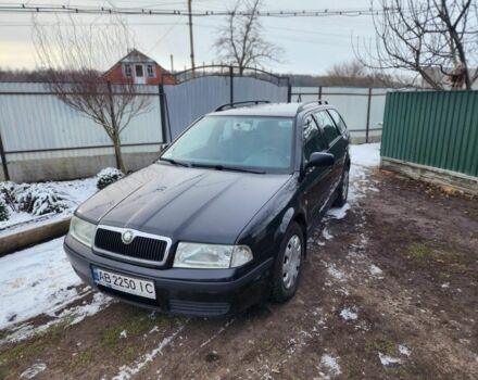 Чорний Шкода 100, об'ємом двигуна 1.6 л та пробігом 255 тис. км за 4200 $, фото 1 на Automoto.ua