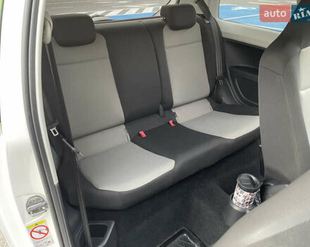 Белый Шкода Ситиго, объемом двигателя 1 л и пробегом 157 тыс. км за 5000 $, фото 25 на Automoto.ua