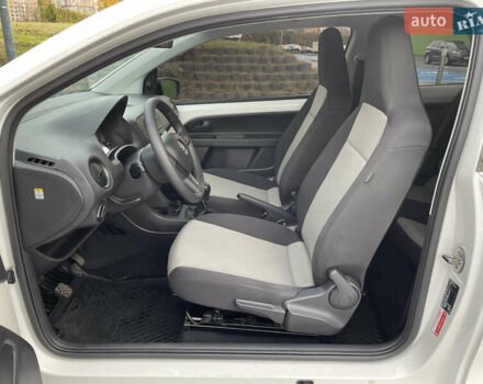 Белый Шкода Ситиго, объемом двигателя 1 л и пробегом 157 тыс. км за 5000 $, фото 14 на Automoto.ua