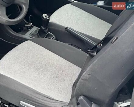 Білий Шкода Сітіго, об'ємом двигуна 1 л та пробігом 182 тис. км за 5440 $, фото 25 на Automoto.ua