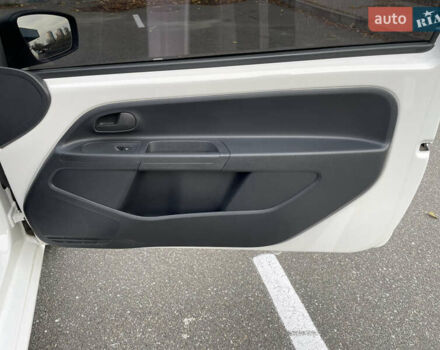 Белый Шкода Ситиго, объемом двигателя 1 л и пробегом 157 тыс. км за 5000 $, фото 23 на Automoto.ua