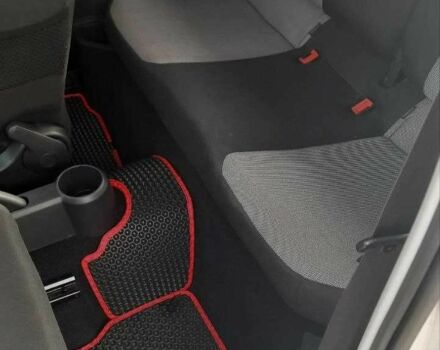 Белый Шкода Другая, объемом двигателя 1 л и пробегом 177 тыс. км за 4700 $, фото 6 на Automoto.ua