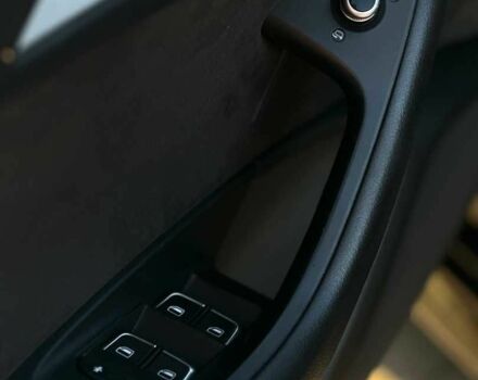 Черный Шкода Другая, объемом двигателя 2 л и пробегом 229 тыс. км за 19500 $, фото 4 на Automoto.ua