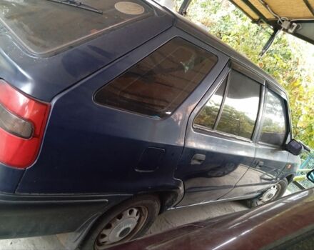 Синий Шкода Другая, объемом двигателя 1.3 л и пробегом 370 тыс. км за 1545 $, фото 1 на Automoto.ua