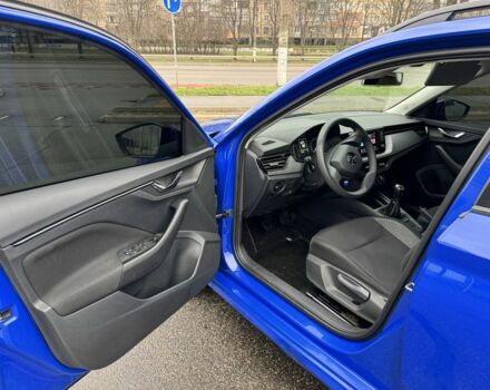 Синий Шкода Другая, объемом двигателя 1.6 л и пробегом 162 тыс. км за 13500 $, фото 3 на Automoto.ua