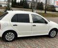 Белый Шкода Фабия, объемом двигателя 1.39 л и пробегом 470 тыс. км за 2500 $, фото 4 на Automoto.ua