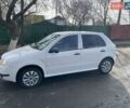 Белый Шкода Фабия, объемом двигателя 1.39 л и пробегом 300 тыс. км за 2700 $, фото 6 на Automoto.ua