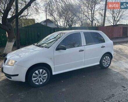 Белый Шкода Фабия, объемом двигателя 1.39 л и пробегом 300 тыс. км за 2700 $, фото 5 на Automoto.ua