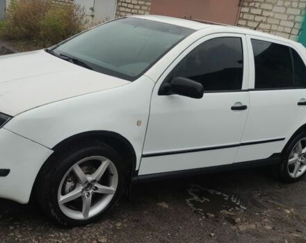 Белый Шкода Фабия, объемом двигателя 1.4 л и пробегом 394 тыс. км за 2000 $, фото 1 на Automoto.ua