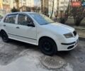 Білий Шкода Фабія, об'ємом двигуна 1.39 л та пробігом 260 тис. км за 3100 $, фото 1 на Automoto.ua