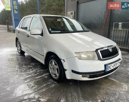 Белый Шкода Фабия, объемом двигателя 1.4 л и пробегом 325 тыс. км за 2700 $, фото 7 на Automoto.ua
