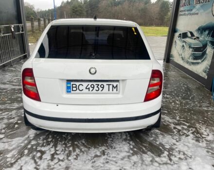 Білий Шкода Фабія, об'ємом двигуна 1.4 л та пробігом 325 тис. км за 2700 $, фото 2 на Automoto.ua