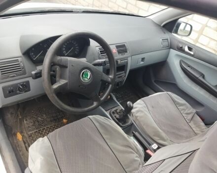 Білий Шкода Фабія, об'ємом двигуна 1.4 л та пробігом 380 тис. км за 2650 $, фото 4 на Automoto.ua