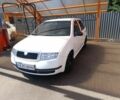 Білий Шкода Фабія, об'ємом двигуна 1.4 л та пробігом 300 тис. км за 2335 $, фото 1 на Automoto.ua