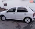 Белый Шкода Фабия, объемом двигателя 1.4 л и пробегом 273 тыс. км за 3050 $, фото 8 на Automoto.ua