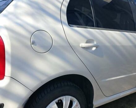 Белый Шкода Фабия, объемом двигателя 1.4 л и пробегом 237 тыс. км за 3000 $, фото 1 на Automoto.ua