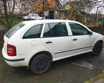 Білий Шкода Фабія, об'ємом двигуна 1.4 л та пробігом 380 тис. км за 2650 $, фото 3 на Automoto.ua