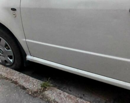 Белый Шкода Фабия, объемом двигателя 1.4 л и пробегом 165 тыс. км за 4350 $, фото 2 на Automoto.ua